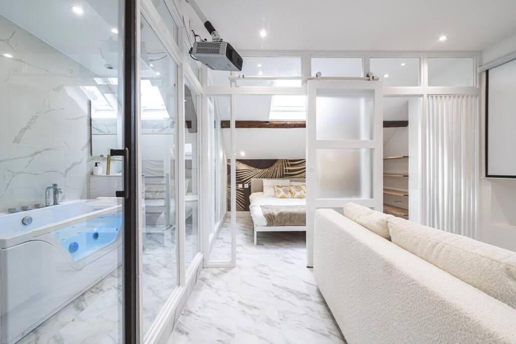 Oasis Chic - Spa Prive & Cinema Reims Ngoại thất bức ảnh